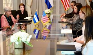 reunión entre eeuu y ministerio de economia el salvador