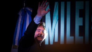 Milei define primeras medidas de gobierno en Argentina y parte de su gabinete