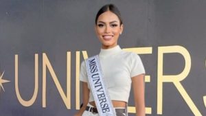 Miss Pakistán llega tarde a Miss Universo