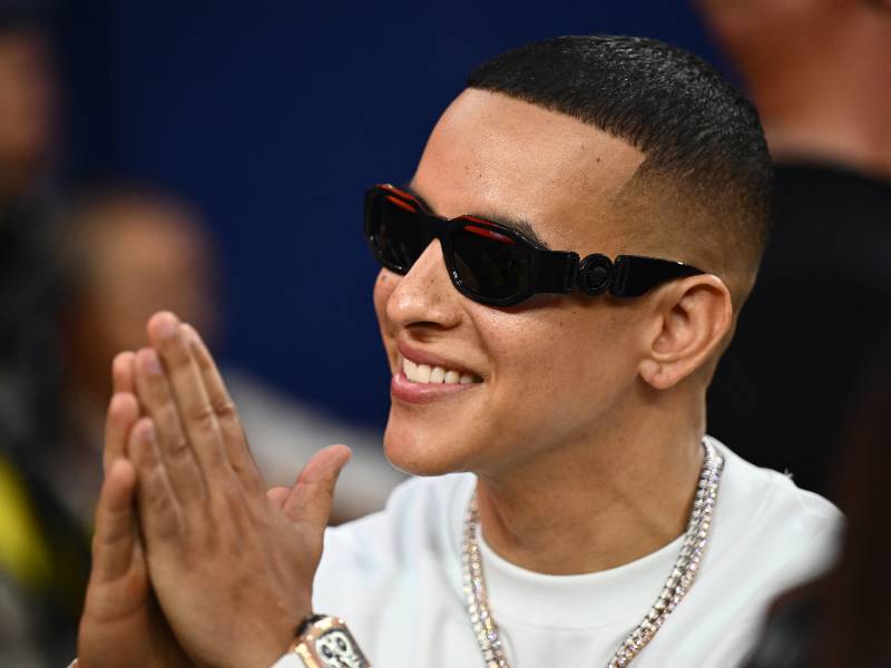 Daddy Yankee afirma "Cristo vive en mí" en su último concierto