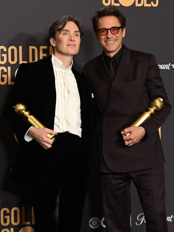 Cillian Murphy y Robert Downey Jr celebran en los Globos de Oro