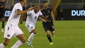 Darwin Ceren Selecta Messi 01