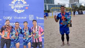Frank Velasquez y los playeros campeones NBSL 01