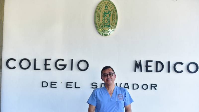 Doctor Ivan Solano Leiva colegio medico