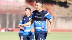 Selecta Styven Vasquez entreno 04