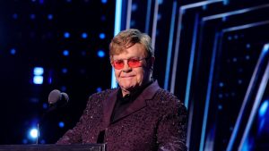 Elton John perdida de visión