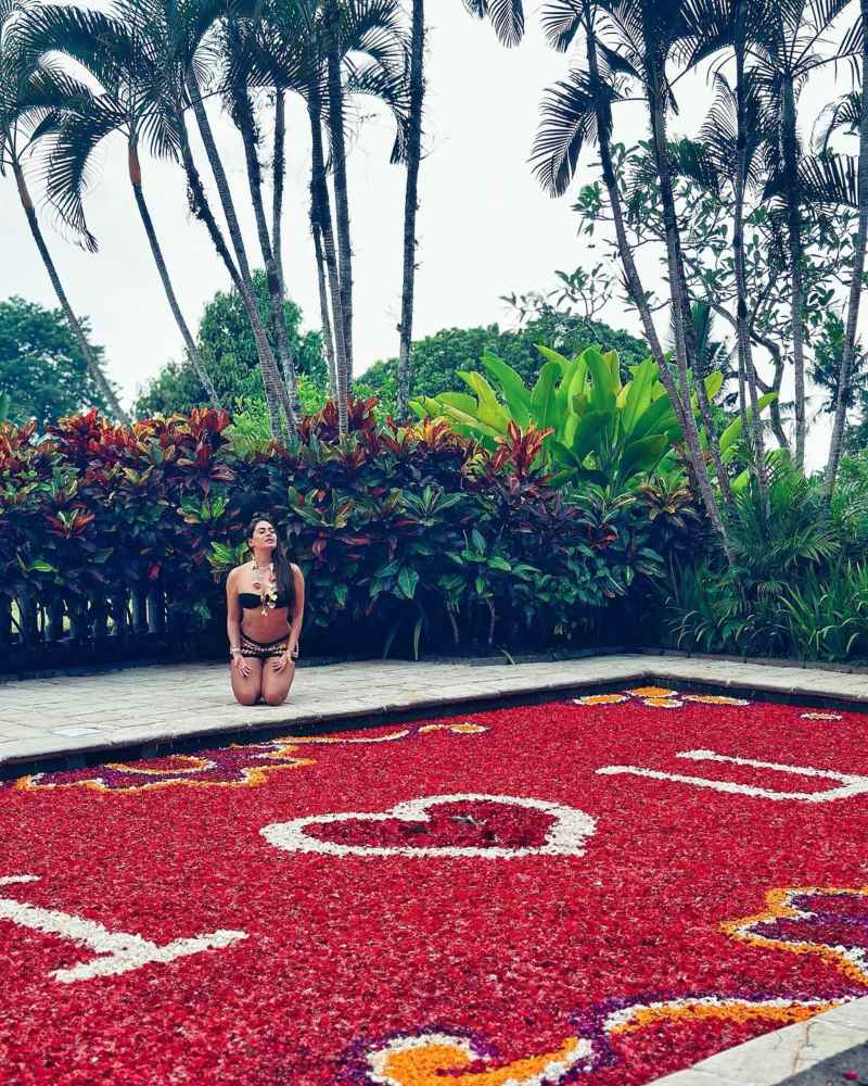 Galilea Montijo también posó frente a la piscina como toda una modelo. Foto: imagen de carácter ilustrativo y no comercial/https://www.instagram.com/p/C1pOODEvRsQ/?img_index=1