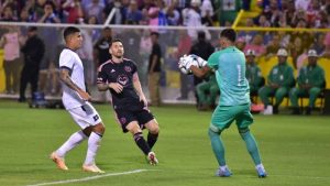 lionel-messi-estadio-cuscatlan-elsalvador-intermiami (15)