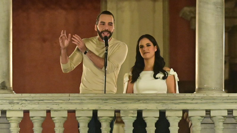 Discurso de Nayib Bukele desde el balcón del Palacio Nacional día de gane en elecciones 2024. . Foto EDH Francisco Rubio