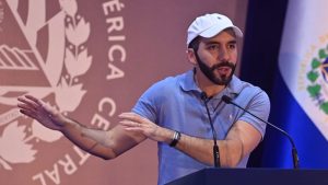 Nayib Bukele durante conferencia de prensa dada después de votar el 4 de febrero de 2024. Foto EDH Francisco Rubio