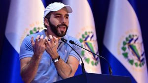 Nayib Bukele durante conferencia de prensa dada después de votar el 4 de febrero de 2024. Foto EDH Francisco Rubio
