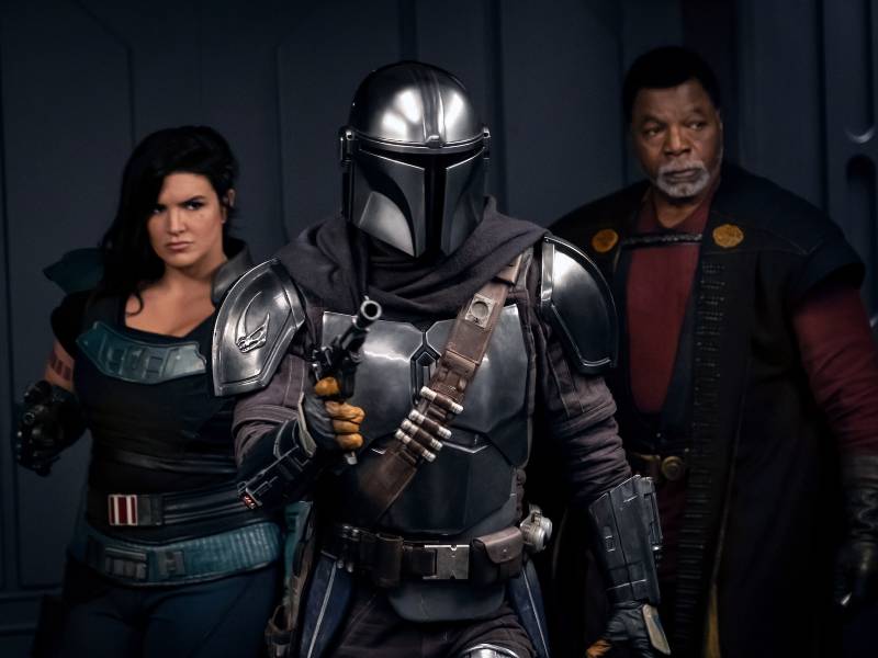 Escena de la serie The Mandalorian de Disney