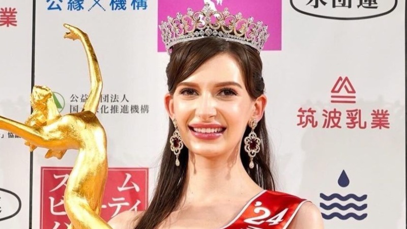 Miss Japón para Miss Universo