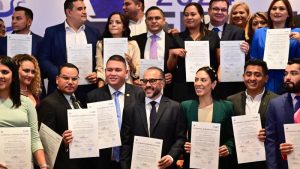 ntrega de credenciales a diputados nuevas ideas ernesto castro