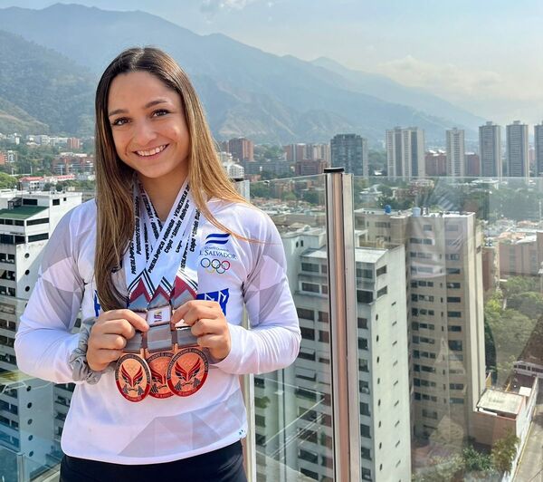 Victoria Grenni pesas Panamericano bronces 01