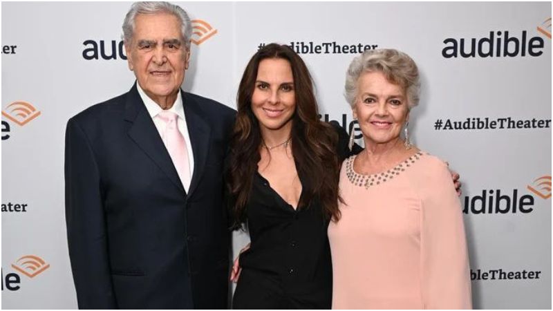 Eric del Castillo junto a su esposa e hija Kate