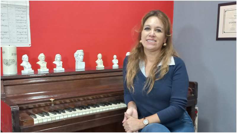 Cynthia Coscio, pianista clásica boliviano-croata,, radicada en El Salvador