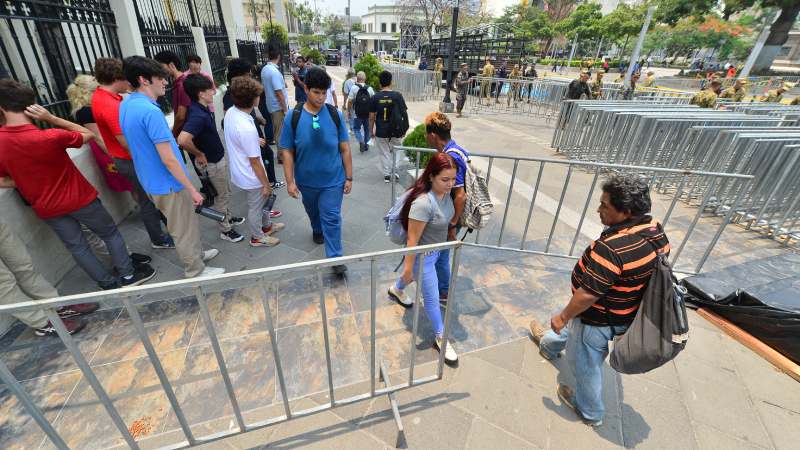 Preparativos para toma de posesin en el centro historico de San Salvador