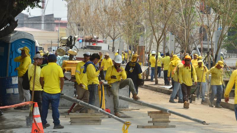 Preparativos para toma de posesin en el centro historico de San Salvador