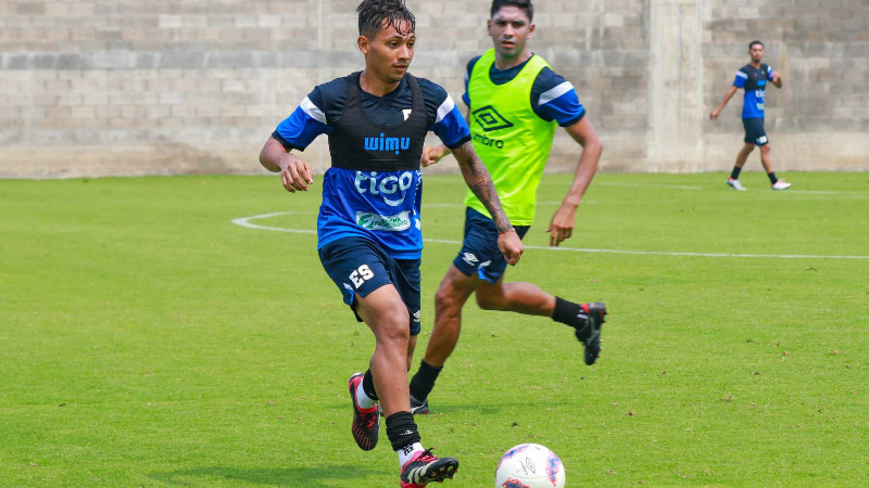 Selecta entrenamiento eliminatorias Diego Flores 02