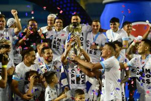 Alianza celebra el titulo de campeon