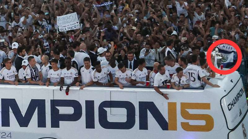 Detalle circulo Bandera El Salvador festejos Real Madrid campeon Champions League