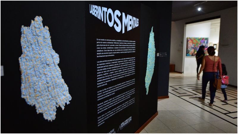 Exposición "Laberintos mentales", del artista salvadoreño Rodrigo López Argüello (Rolo) en el Museo Marte.