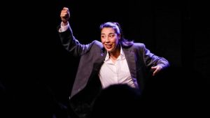 Qué significa vivir con dislexia y TDAH, Alicia Chong lo revela en la obra "Emocionalmente"