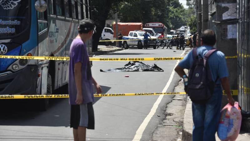 Atropellado por un bus en San Salvador