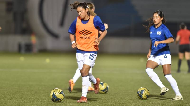 Seleccion El Salvador femenina