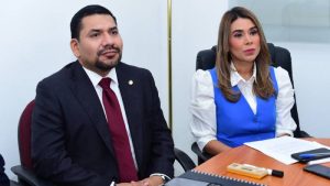 Marcela Villatoro y Francisco Lira ARENA