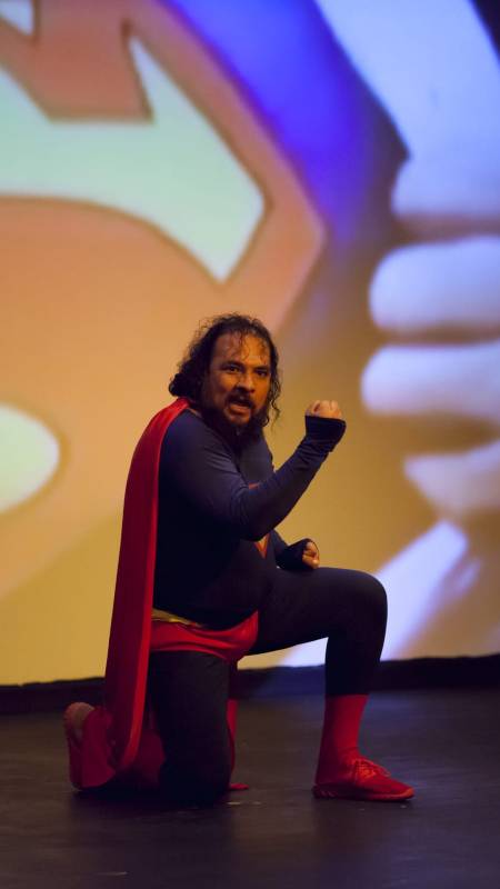 Obra "Superman" de La Bocha Teatro vuelve al Luis Poma