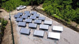 Agua limpia con energía solar: novedoso proyecto en escuela de Nejapa