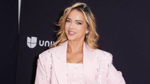 Actriz y presentador Adamari López