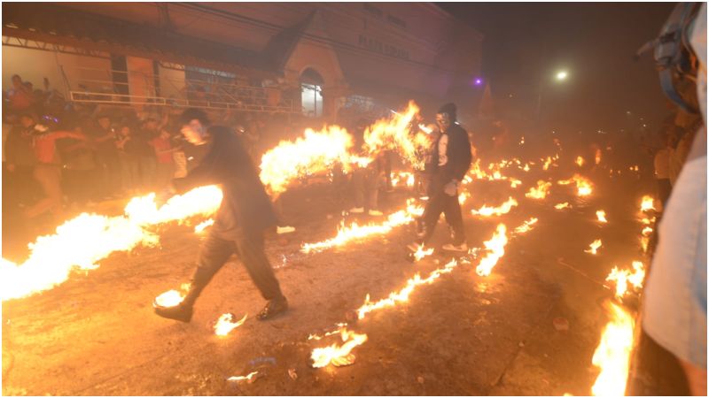 Bolas de fuego- Nejapa