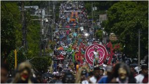 Desfile correo- Mejicanos