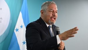 Enrique Reina canciller Honduras tratado extradicion