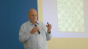 Leontxo Garcia ponencia ajedrez