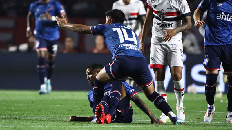 Juan Izquierdo Nacional Copa Libertadores