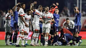 Juan Izquierdo Nacional Copa Libertadores