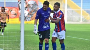 Kevin Carabantes Aguila FAS clasico Apertura 2024 02