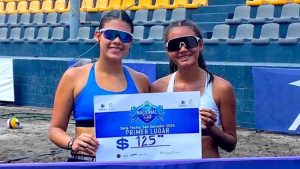 Daniela Vigil y Karla Tovar