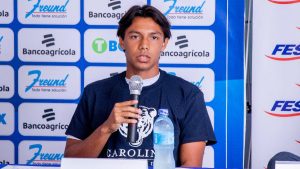 cristian bermudez futbol beca estados unidos carolina el salvador 01