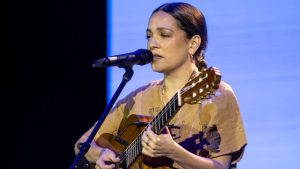 Cantante Natalia Lafourcade es primera Embajadora de la Música por la Paz