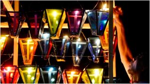 Tradición de los farolitos llega al Centro Histórico de San Salvador