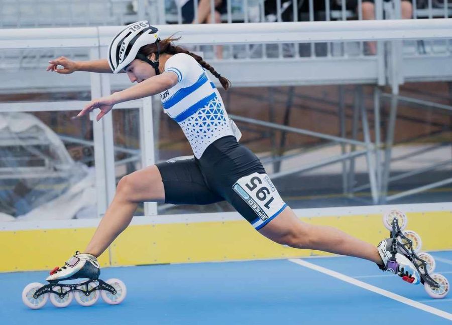 Ivonne Nochez patinadora campeona mundial Italia CANCHA 01