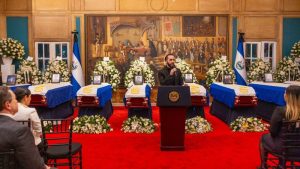 bukele homenaje victimas accidente