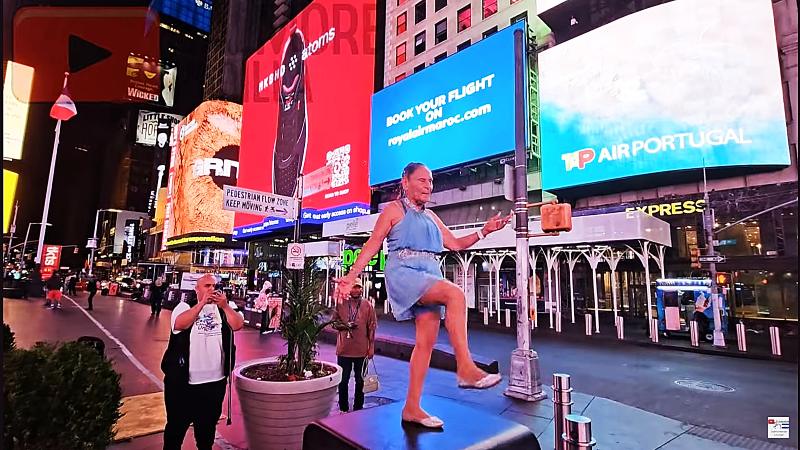 Yajaira en Times Square