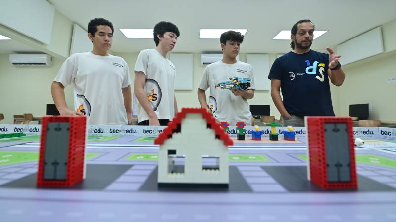 Alumnos de Escuela Alemana viajaran a mundial de robotica