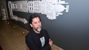 Oscar Perez inaugura su nueva expo en El Poma